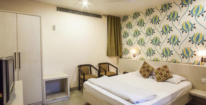 Hotel Tulsi Exotic โบปาล ภายนอก รูปภาพ