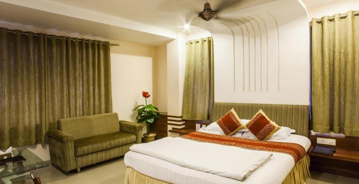 Hotel Tulsi Exotic โบปาล ภายนอก รูปภาพ