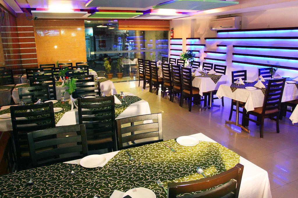 Hotel Tulsi Exotic โบปาล ภายนอก รูปภาพ